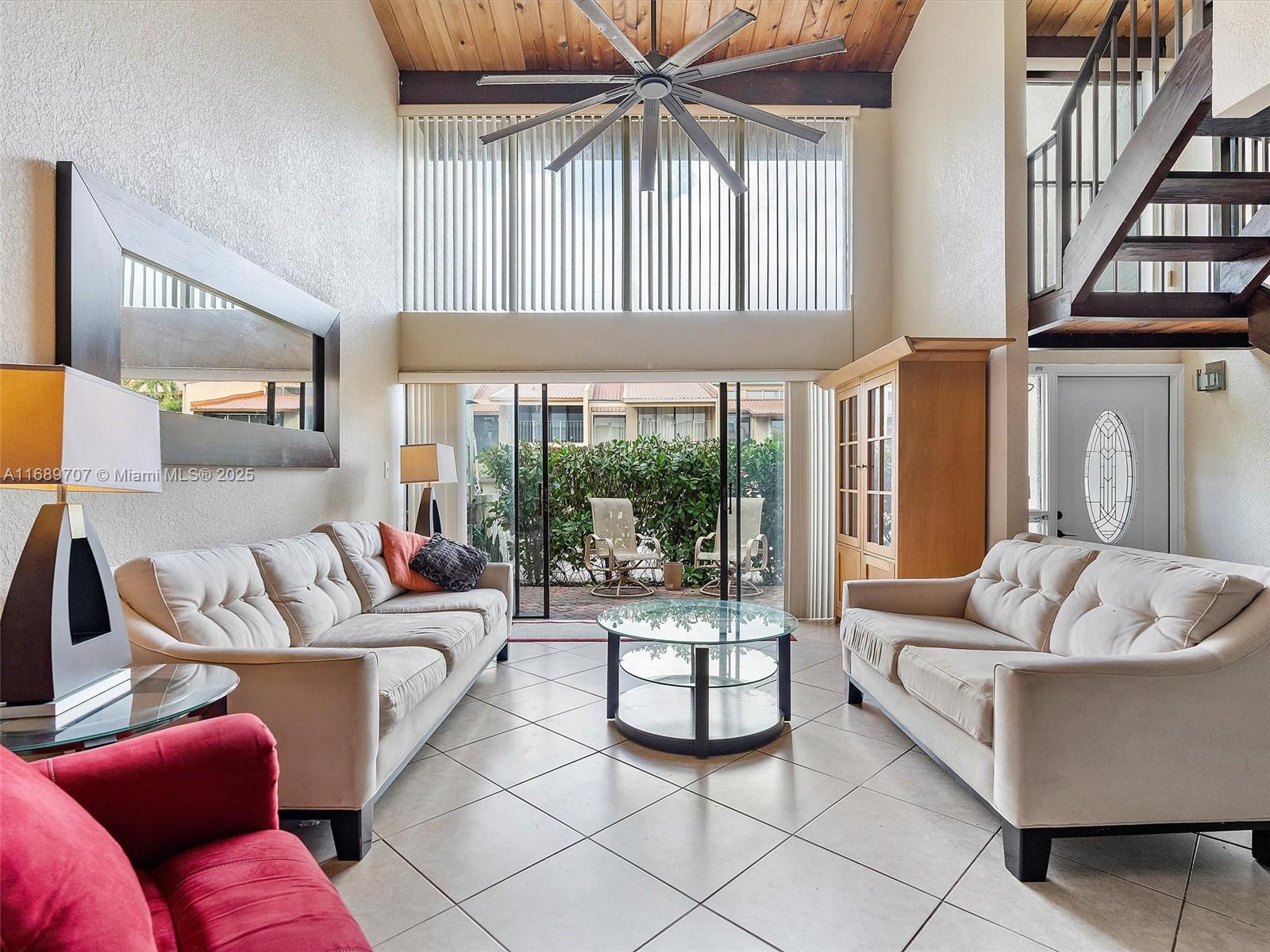 741 E Coco Plum Cir # 5, Plantation FL 33324