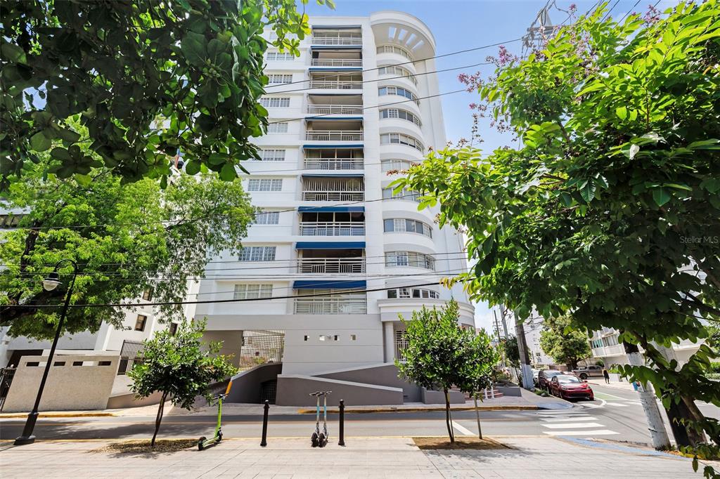 1214 MAGDALENA UNIT 8