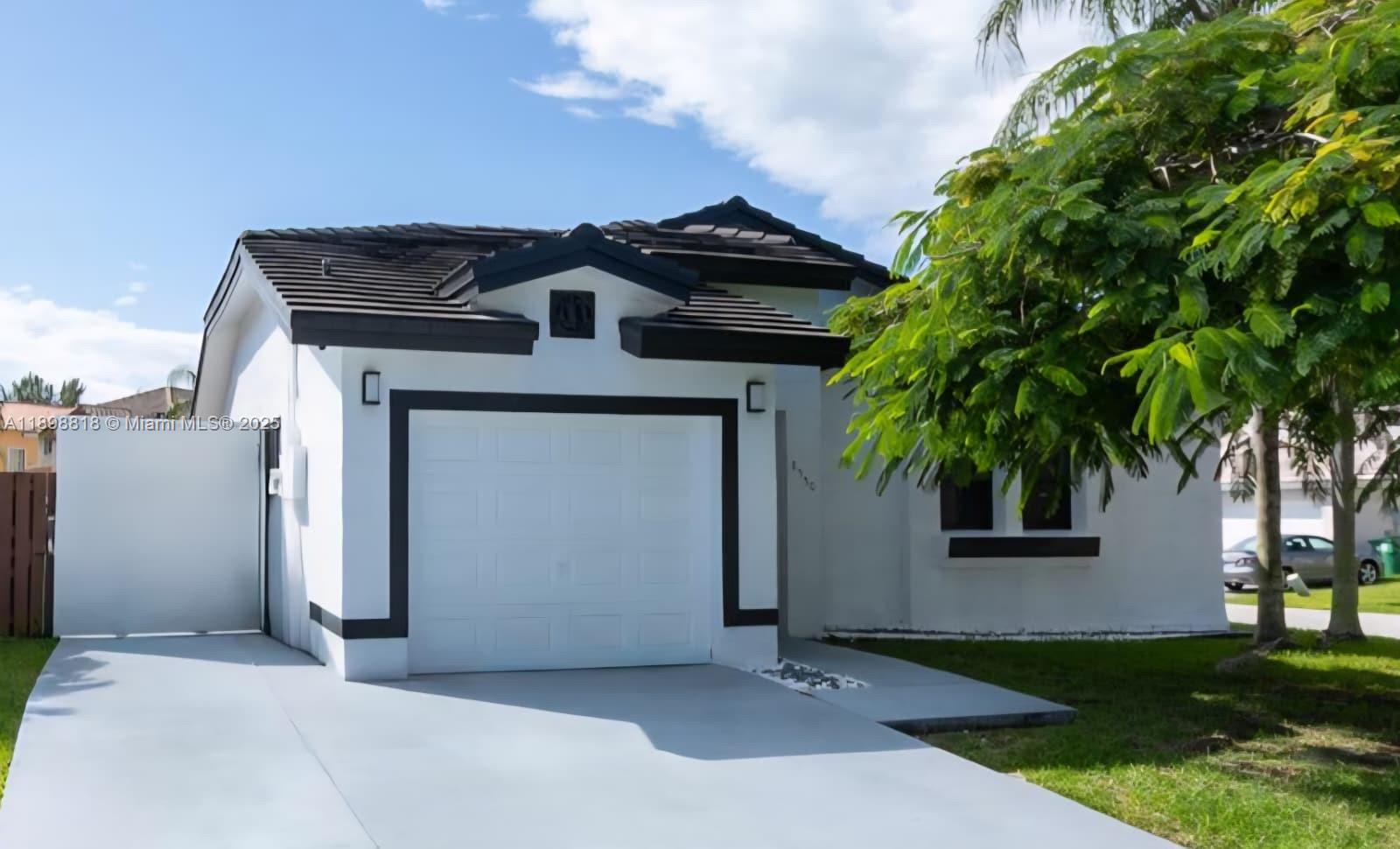 8550 SW 207th Ter, Cutler Bay FL 33189