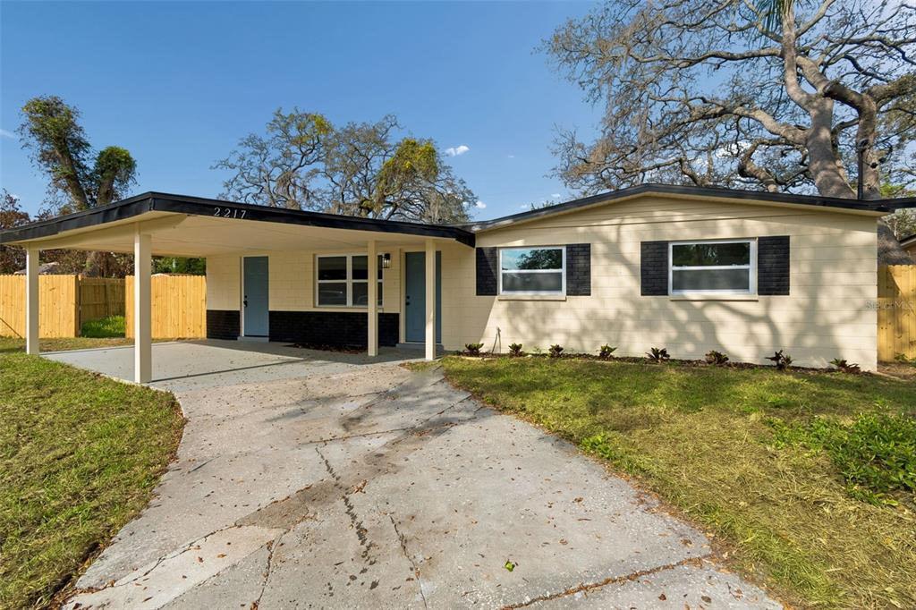 2217 E COLBY LANE