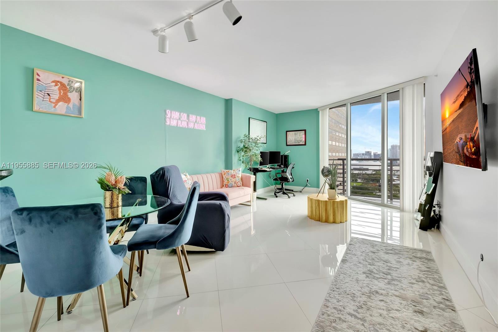 325 S Biscayne Blvd # 2616, Miami FL 33131