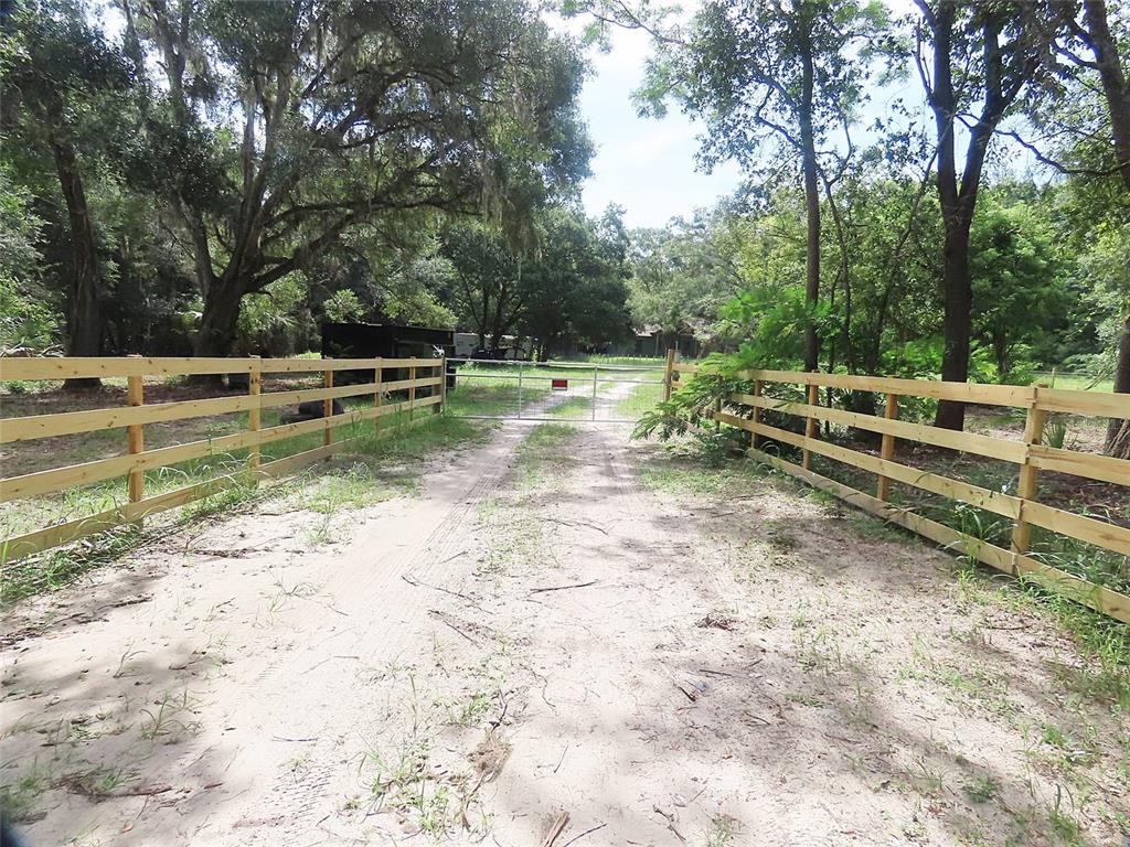 32944 COUNTY ROAD 437, SORRENTO, FL — photo 2 of 12