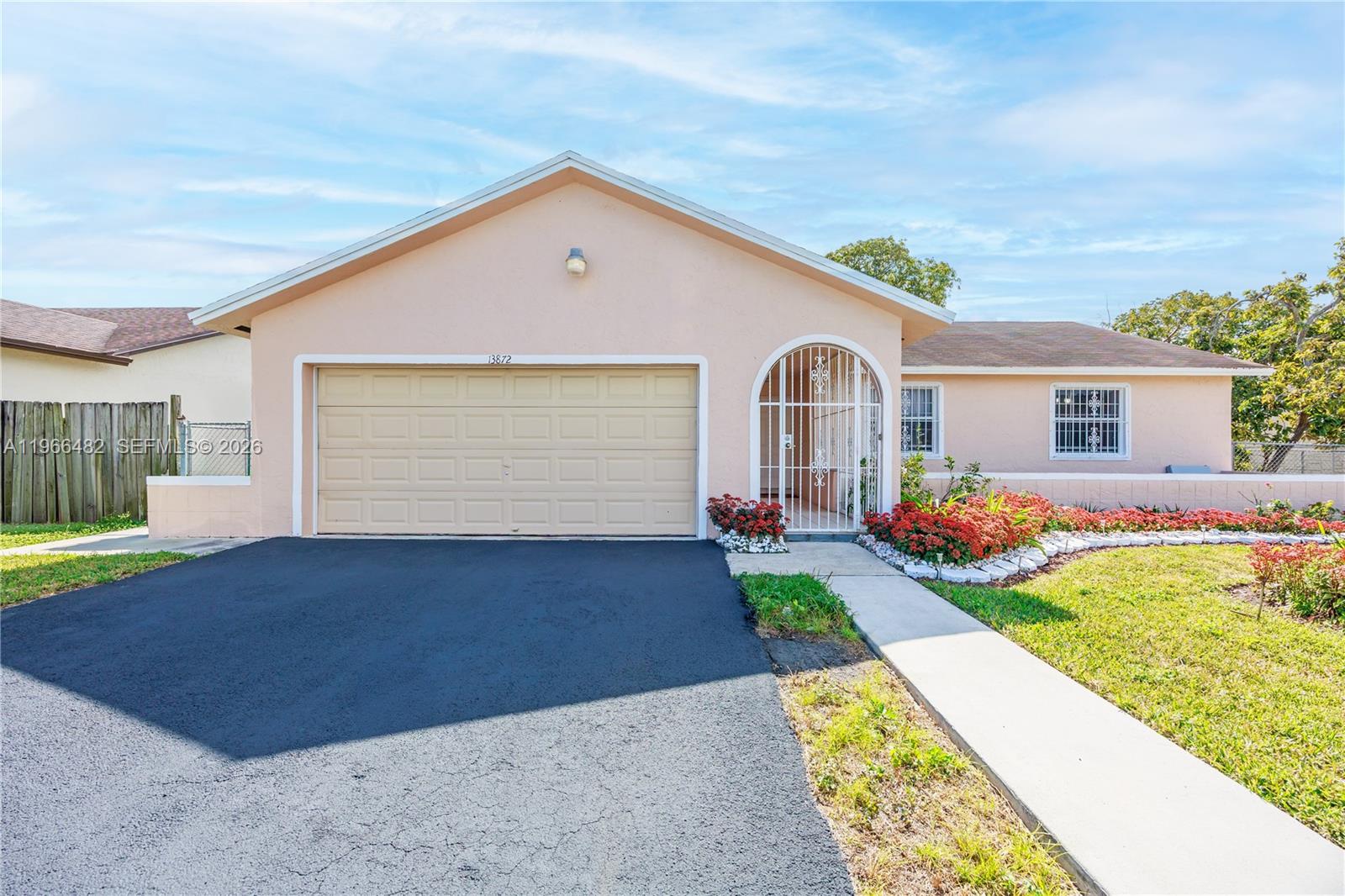 13872 SW 285th St, Homestead FL 33033