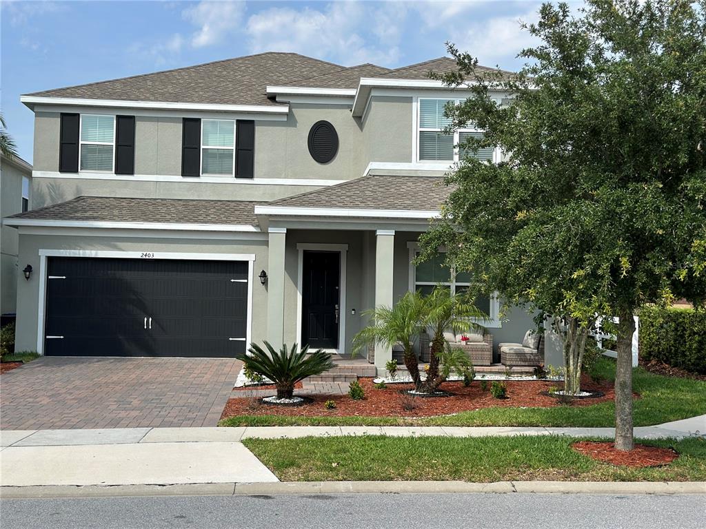 2403 BISCOTTO CIRCLE