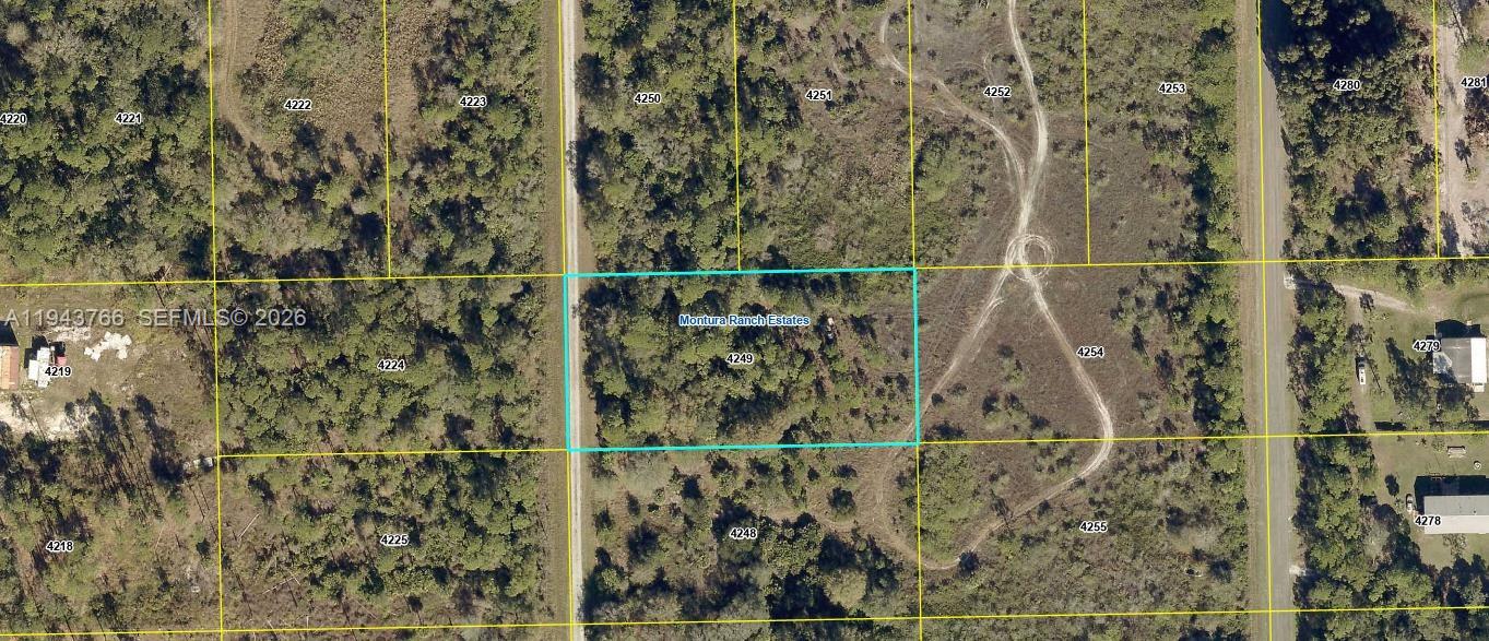 This is an aerial map showing a highlighted rectangular plot of land in a rural area — 525 S Arboleda ST, Clewiston FL 33440, CLEWISTON, FL