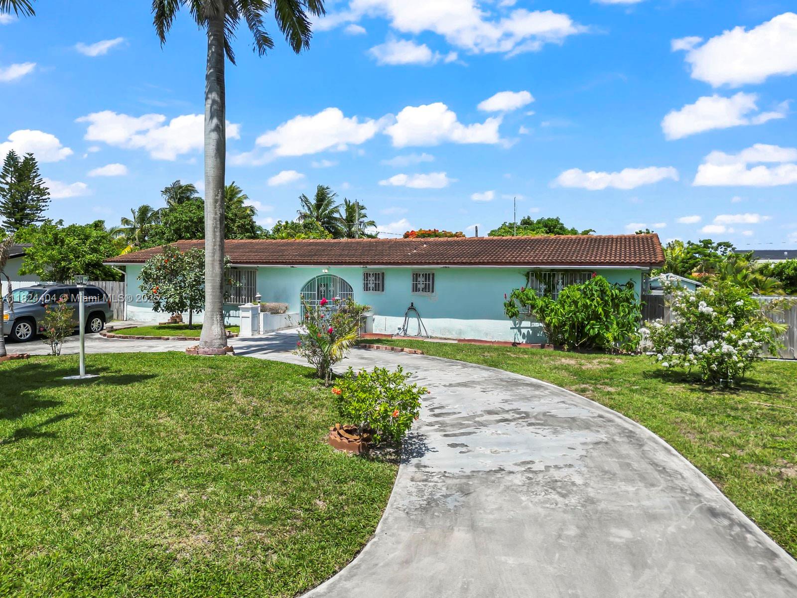 17430 SW 92nd Ct, Palmetto Bay FL 33157