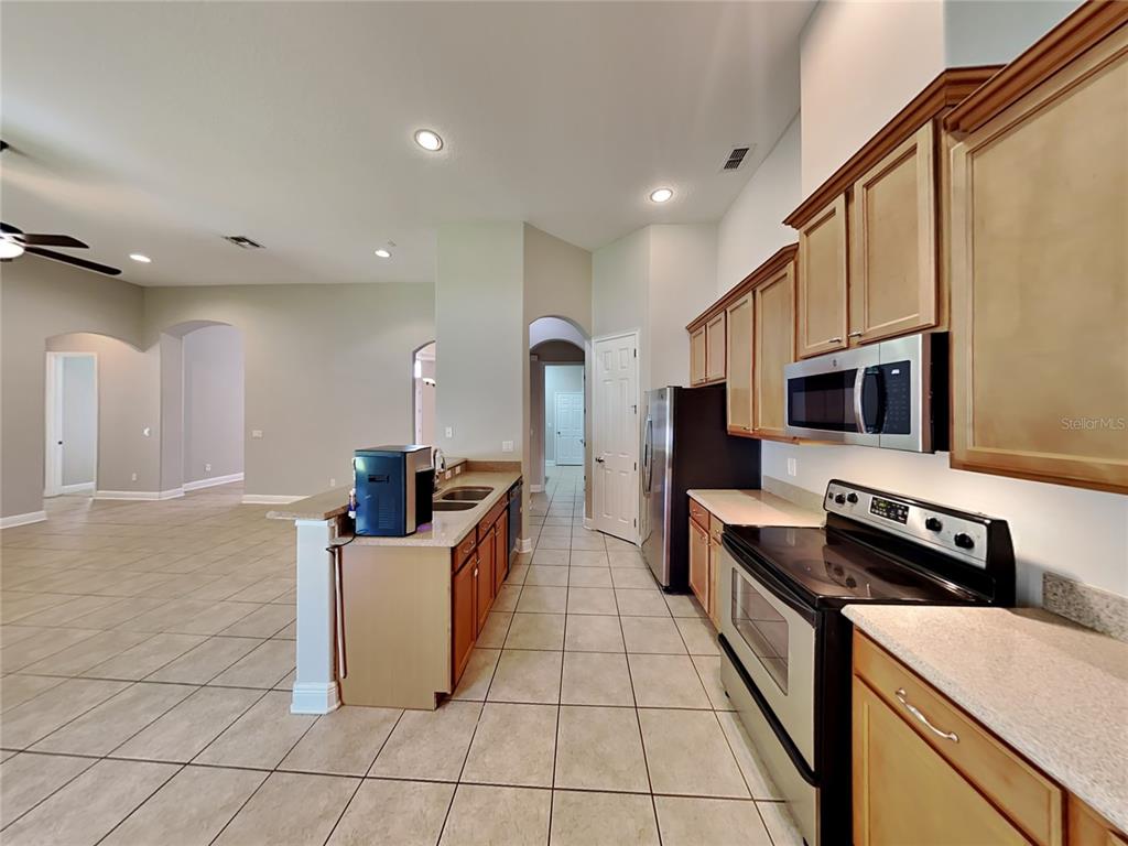 6190 HEDGESPARROWS LANE, SANFORD, FL — photo 2 of 19