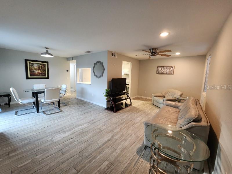 4022 BEAVER LANE UNIT 800A
