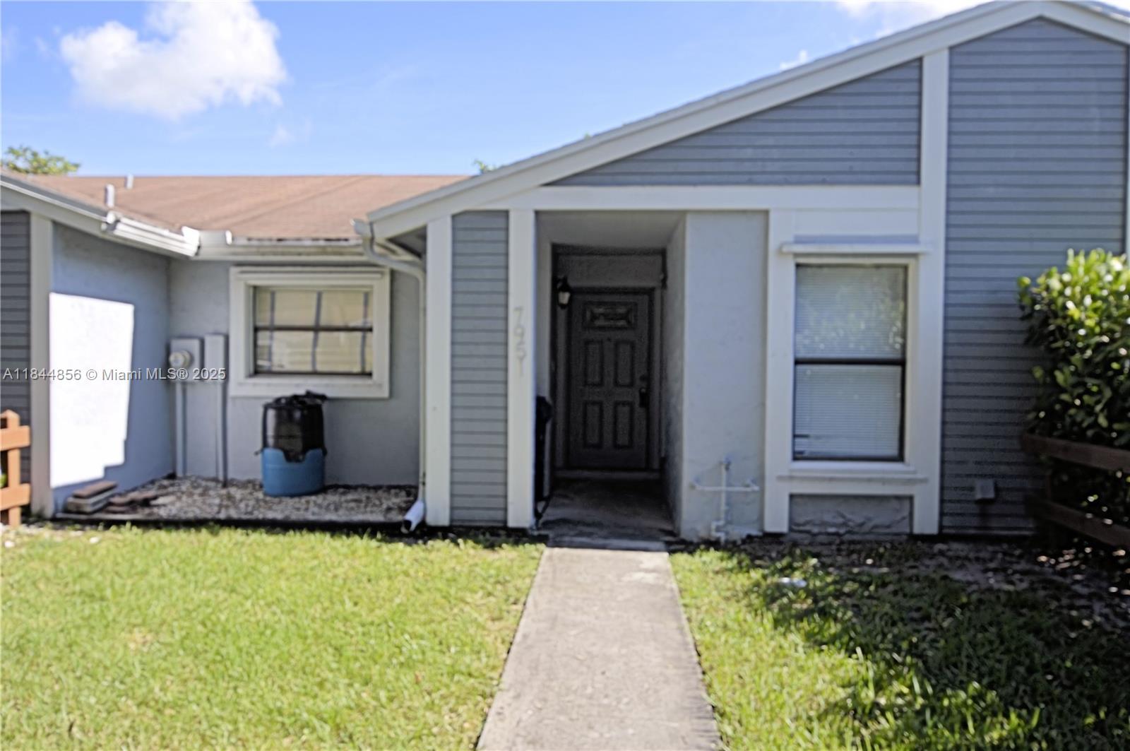 7951 NW 41st Ct, Sunrise FL 33351