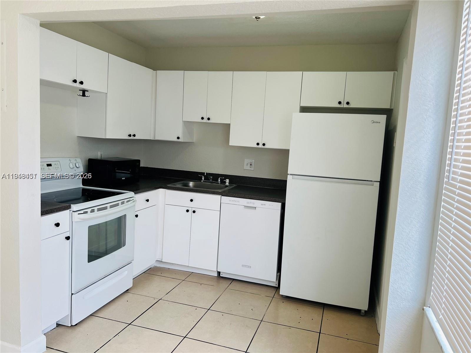 4605 NW 9th Dr # 4605, Plantation FL 33317