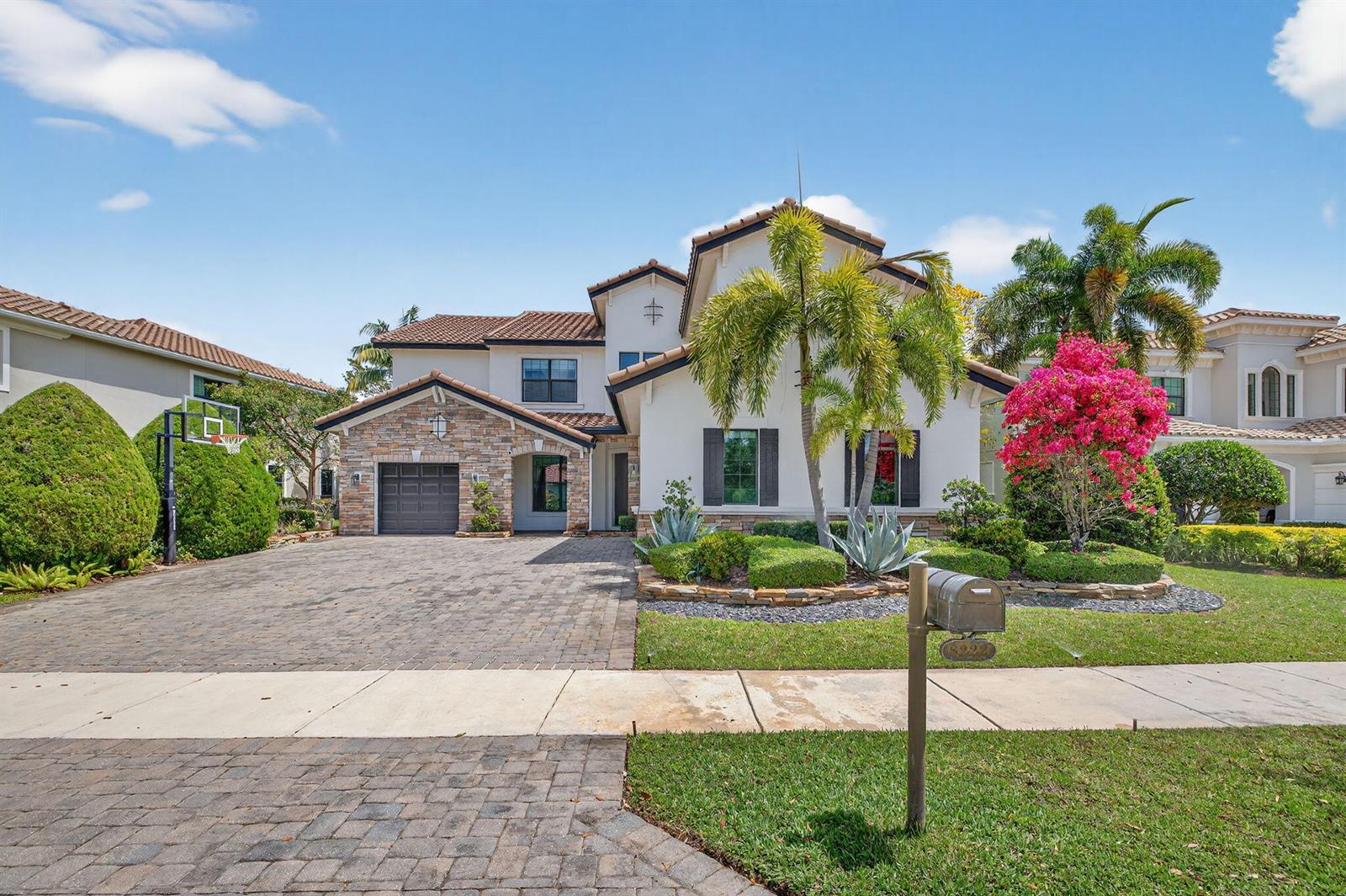 8222 Bradford Way, Parkland FL 33076