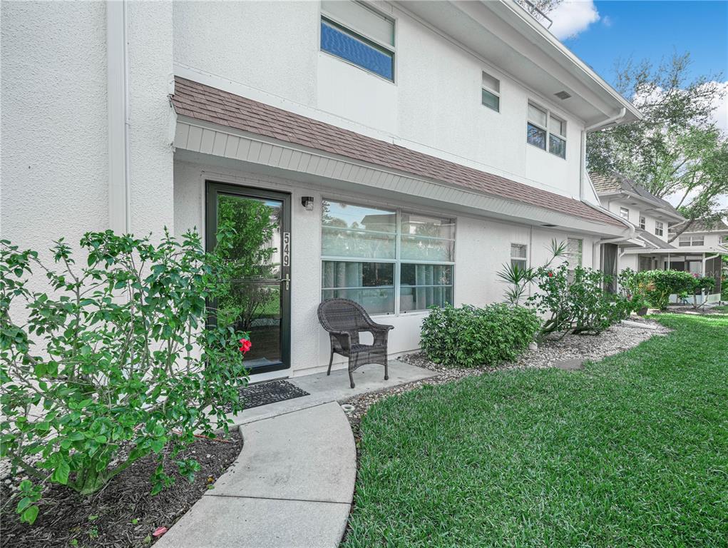 549 SUTTON PLACE UNIT t 19