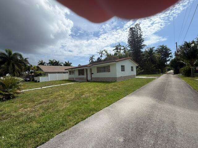 210 NE 5th Avenue, Dania Beach FL 33004