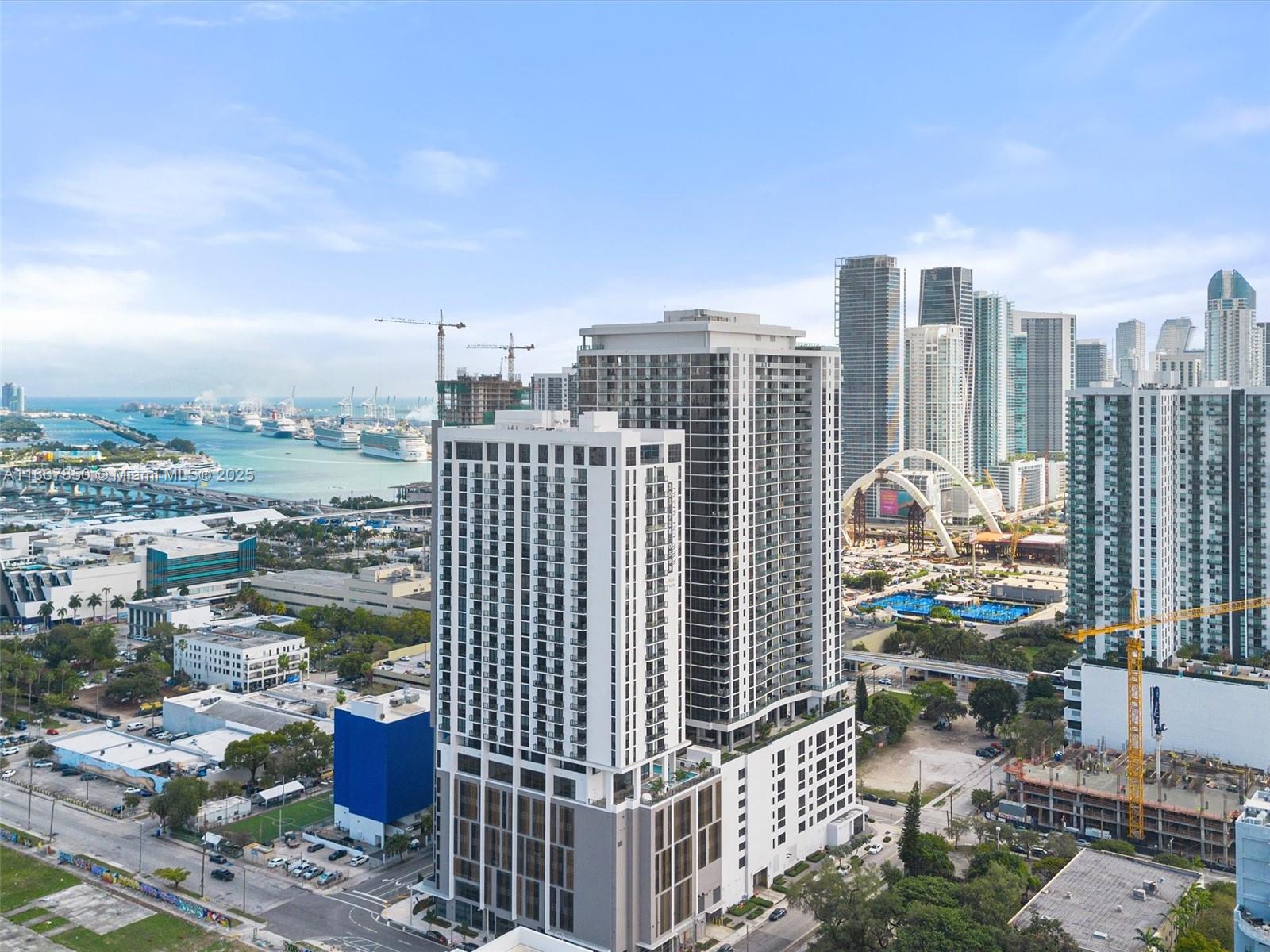 1600 NE 1st Ave # 2816, Miami FL 33132