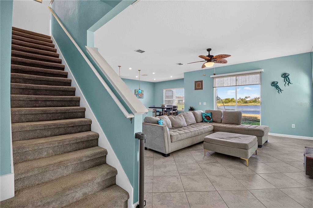 8715 SUNSHOWER PLACE, PARRISH, FL — photo 4 of 30