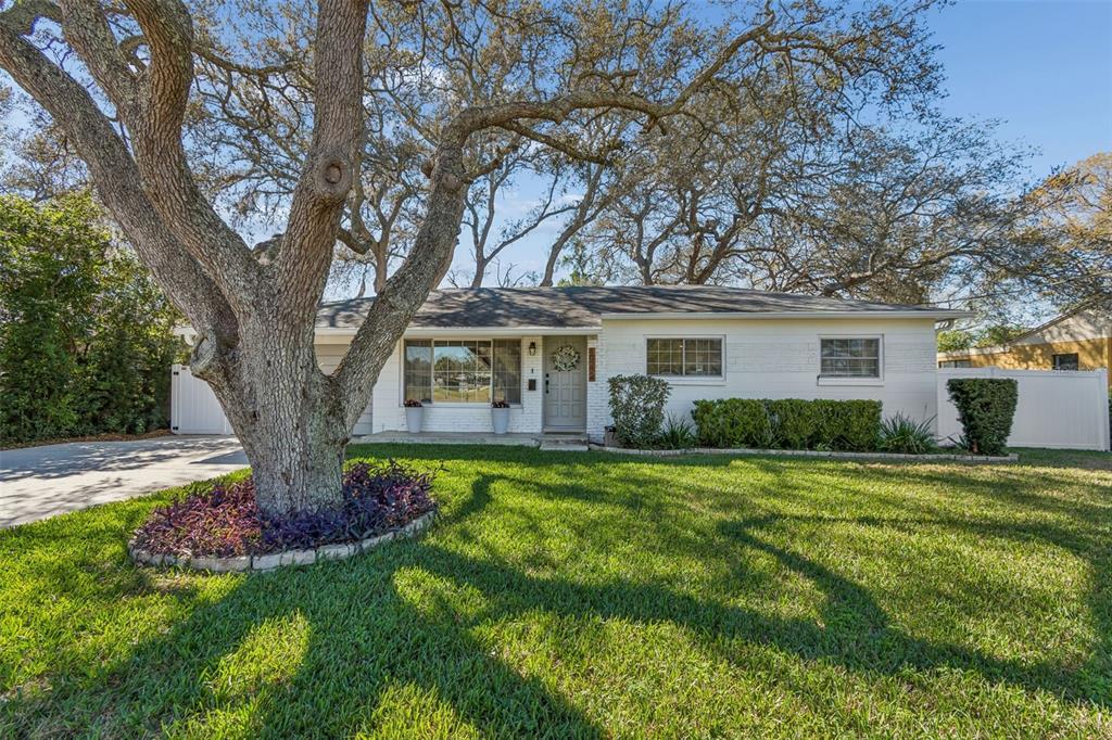 10224 N OAKLEAF AVENUE
