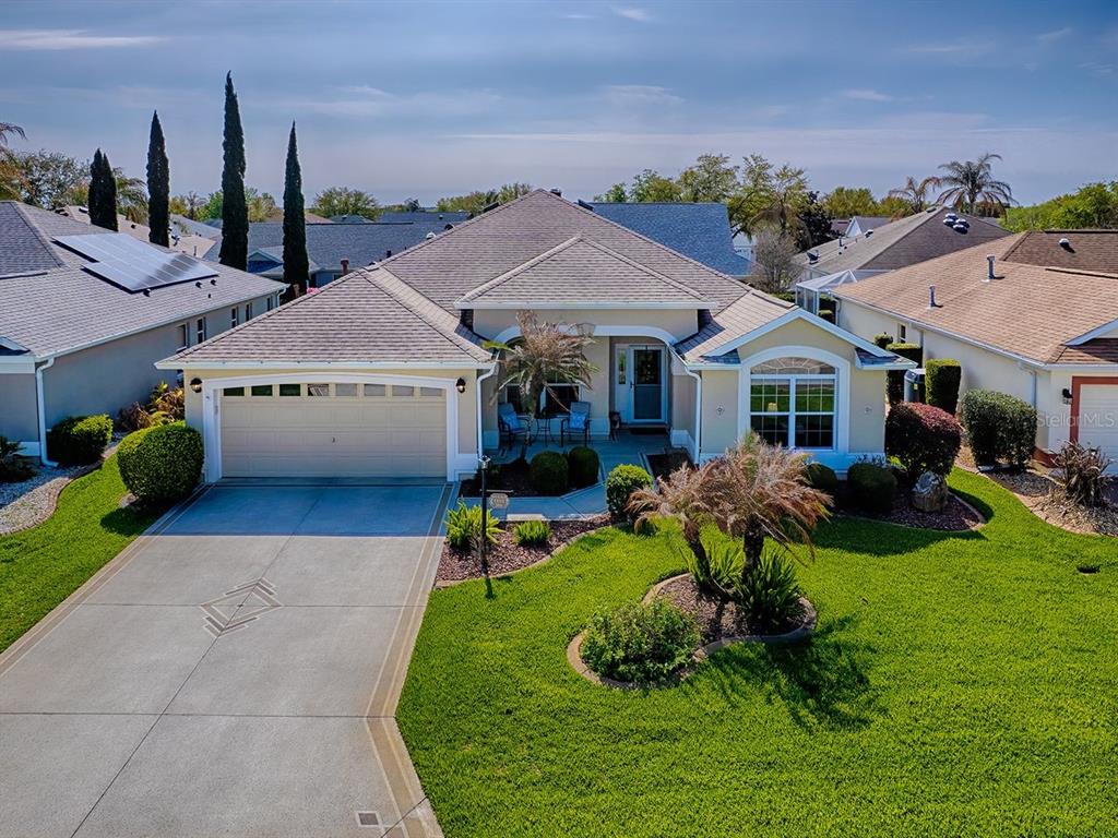 1892 WALDEN WAY