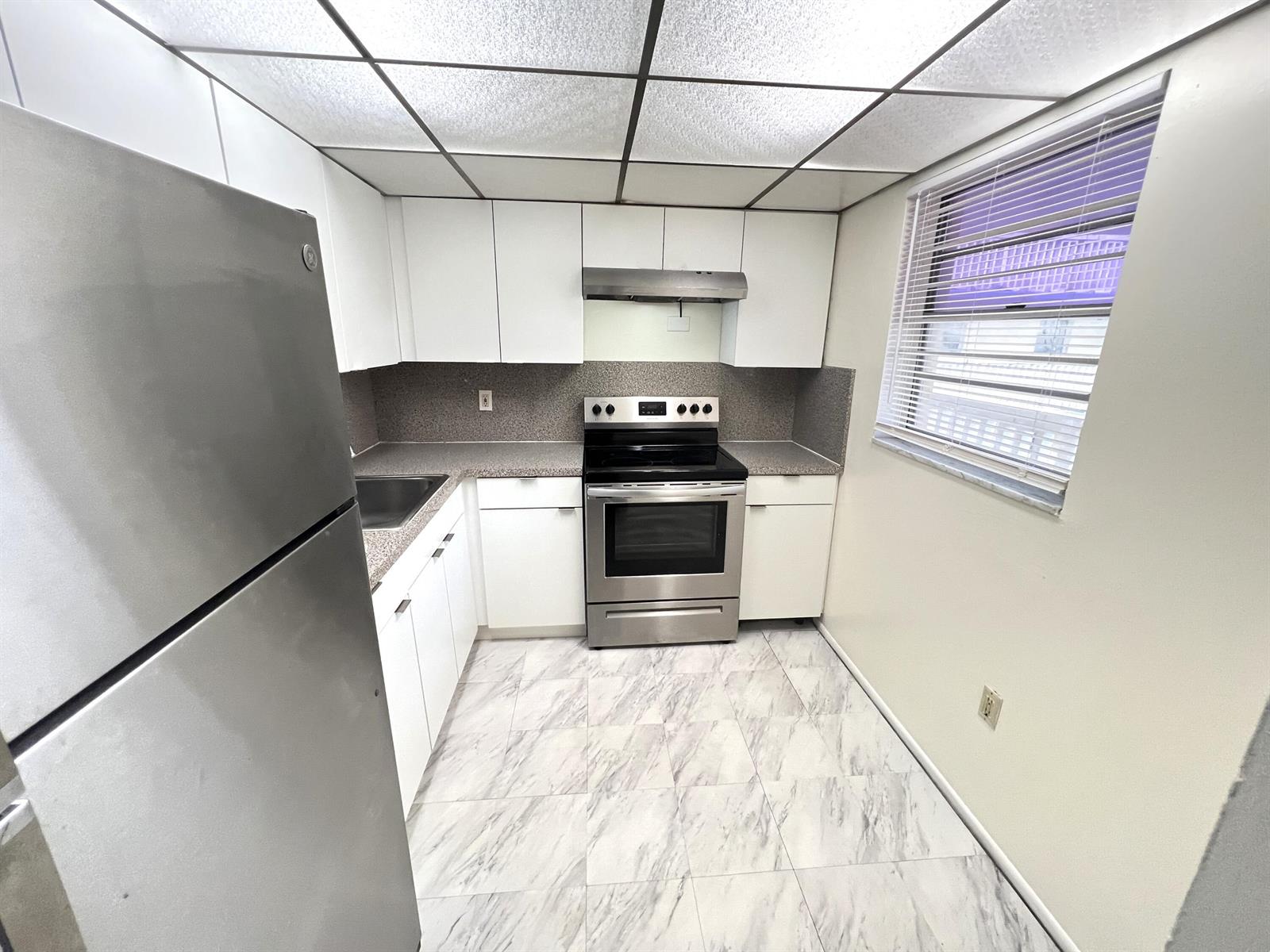15600 NW 7th Avenue # 516, Miami FL 33169