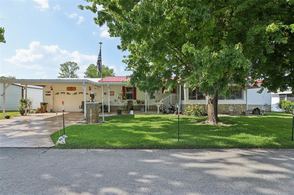 1901 BROOKSIDE DRIVE
