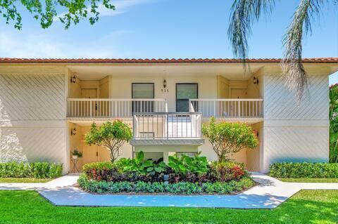 935 Sweetwater Lane # 204, Boca Raton FL 33431