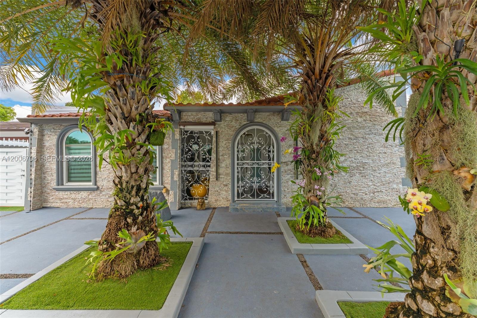 1870 NW 32nd Ave, Miami FL 33125