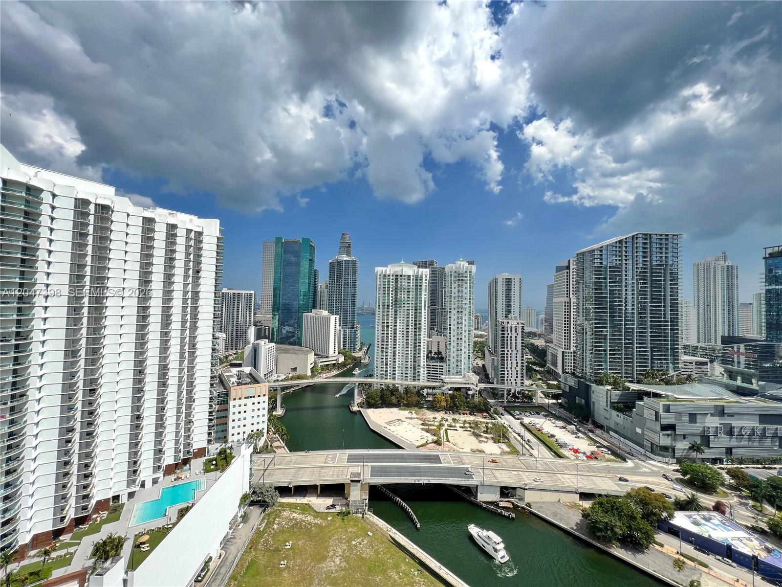 92 SW 3rd St # 3310, Miami FL 33130