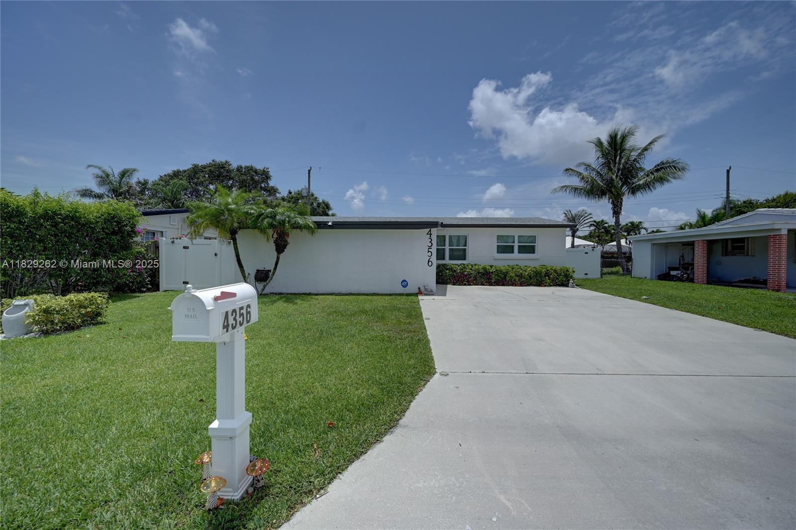 4356 S Mary Cir, Palm Beach Gardens FL 33410