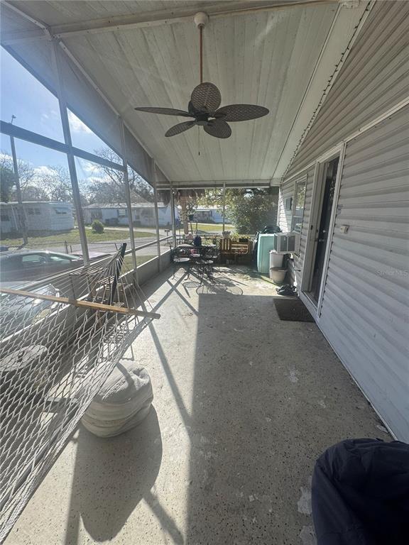 4104 MAYWOOD DRIVE