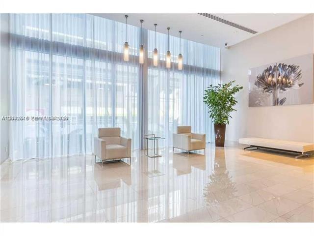 1111 SW 1 AVE, Miami FL 33130