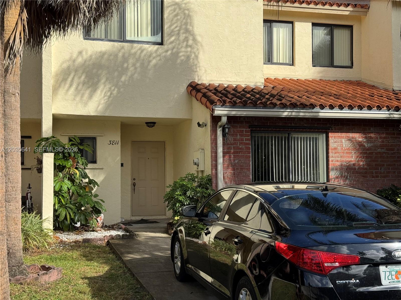 3811 Simms St # 0, Hollywood FL 33021