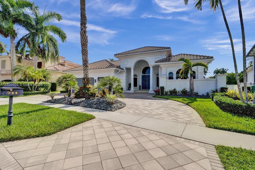 711 Baldwin Palm Ave, Plantation FL 33324