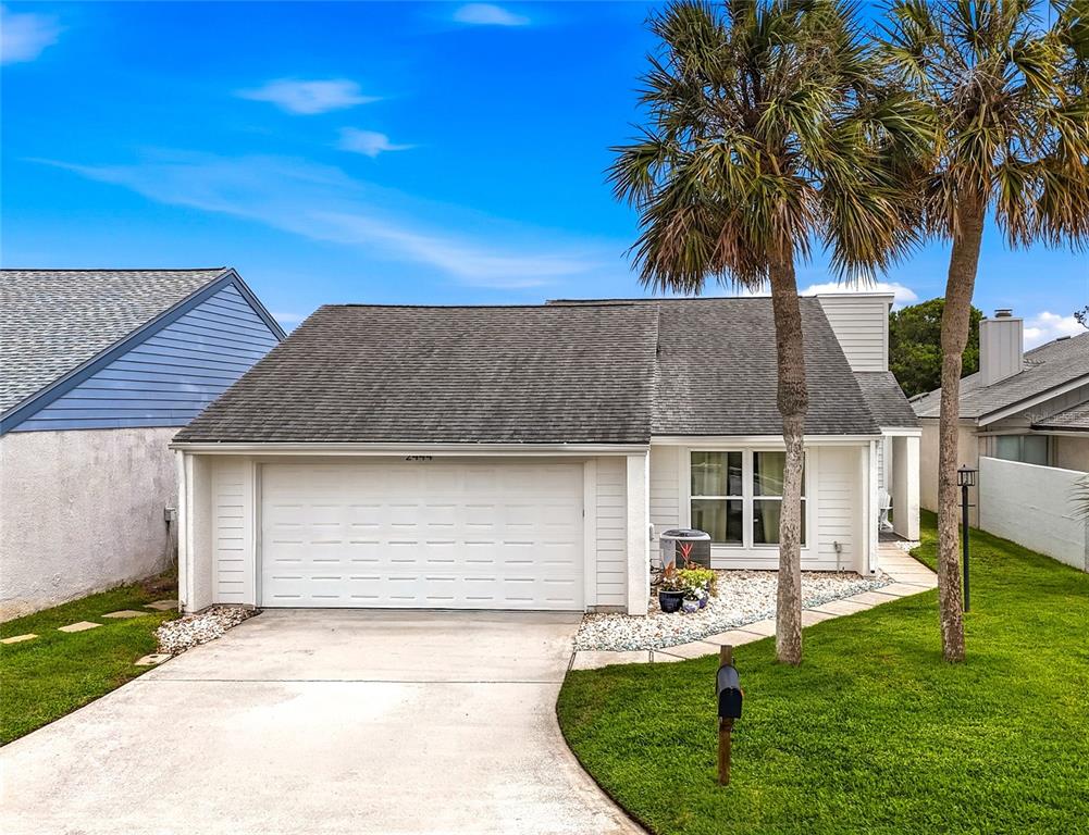 2444 LORRAINE COURT N