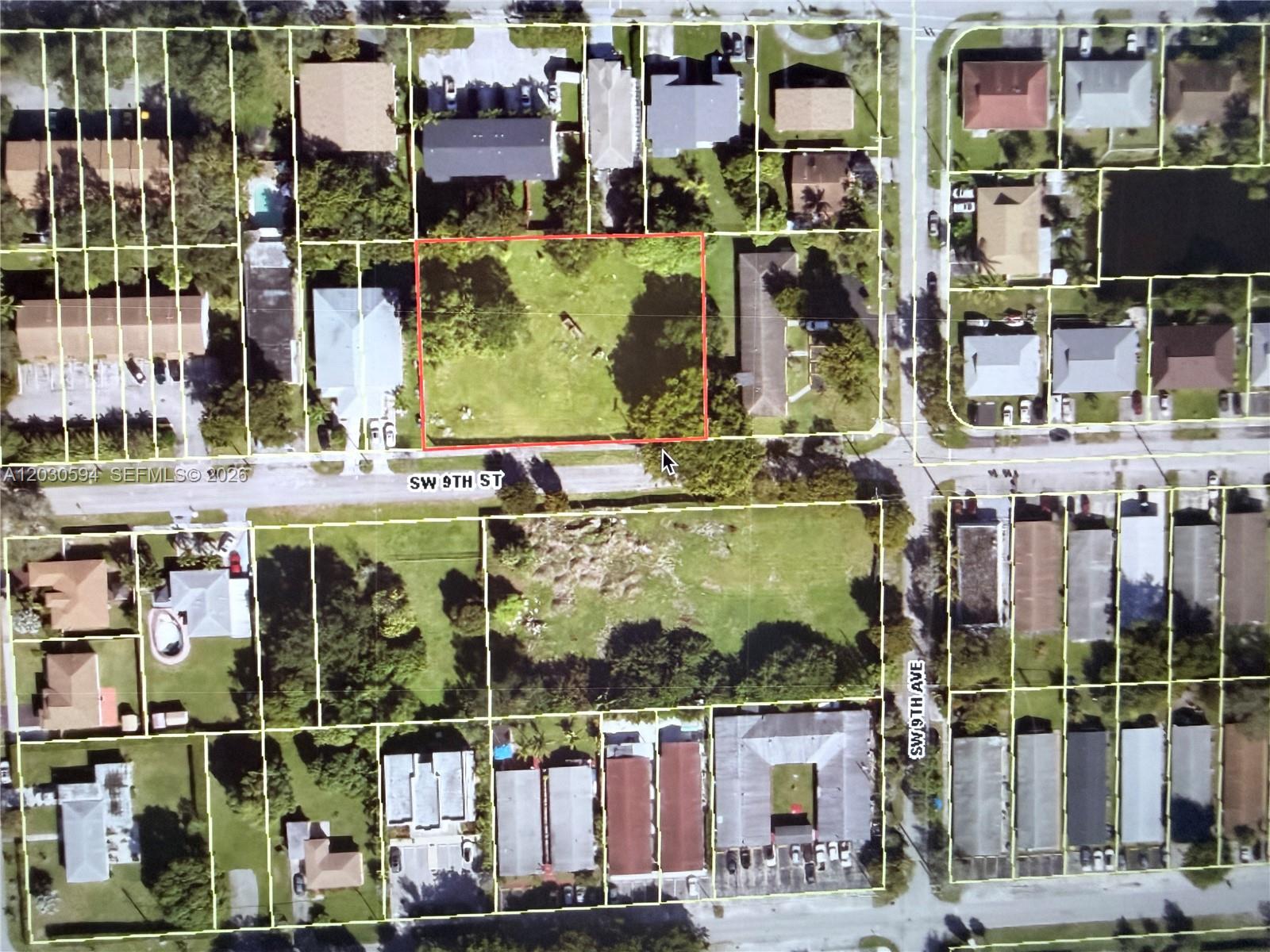This is an aerial map showing a vacant lot outlined in red on a street — 920 SW 9th St, Hallandale Beach FL 33009, HALLANDALE BEACH, FL