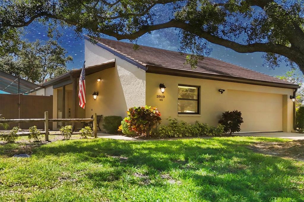 3919 GLEN OAKS MANOR DRIVE