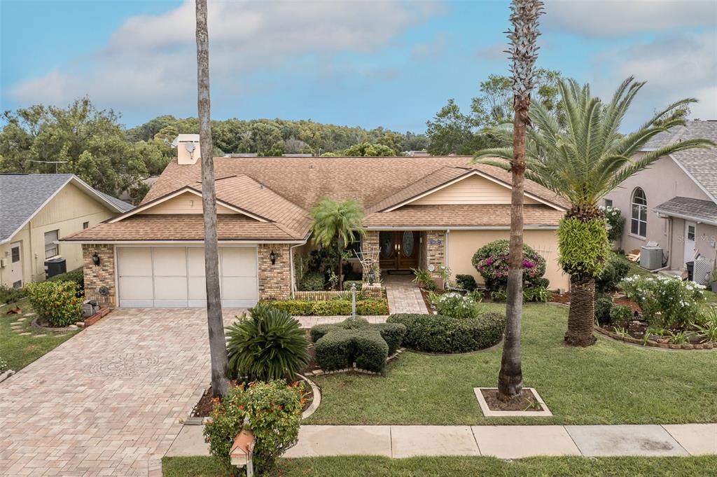 18602 WHITE PINE CIRCLE