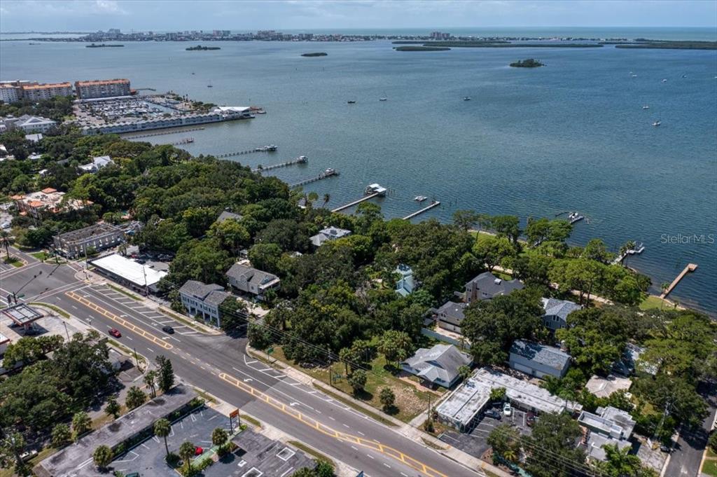 1040 BROADWAY, DUNEDIN, FL — photo 4 of 24