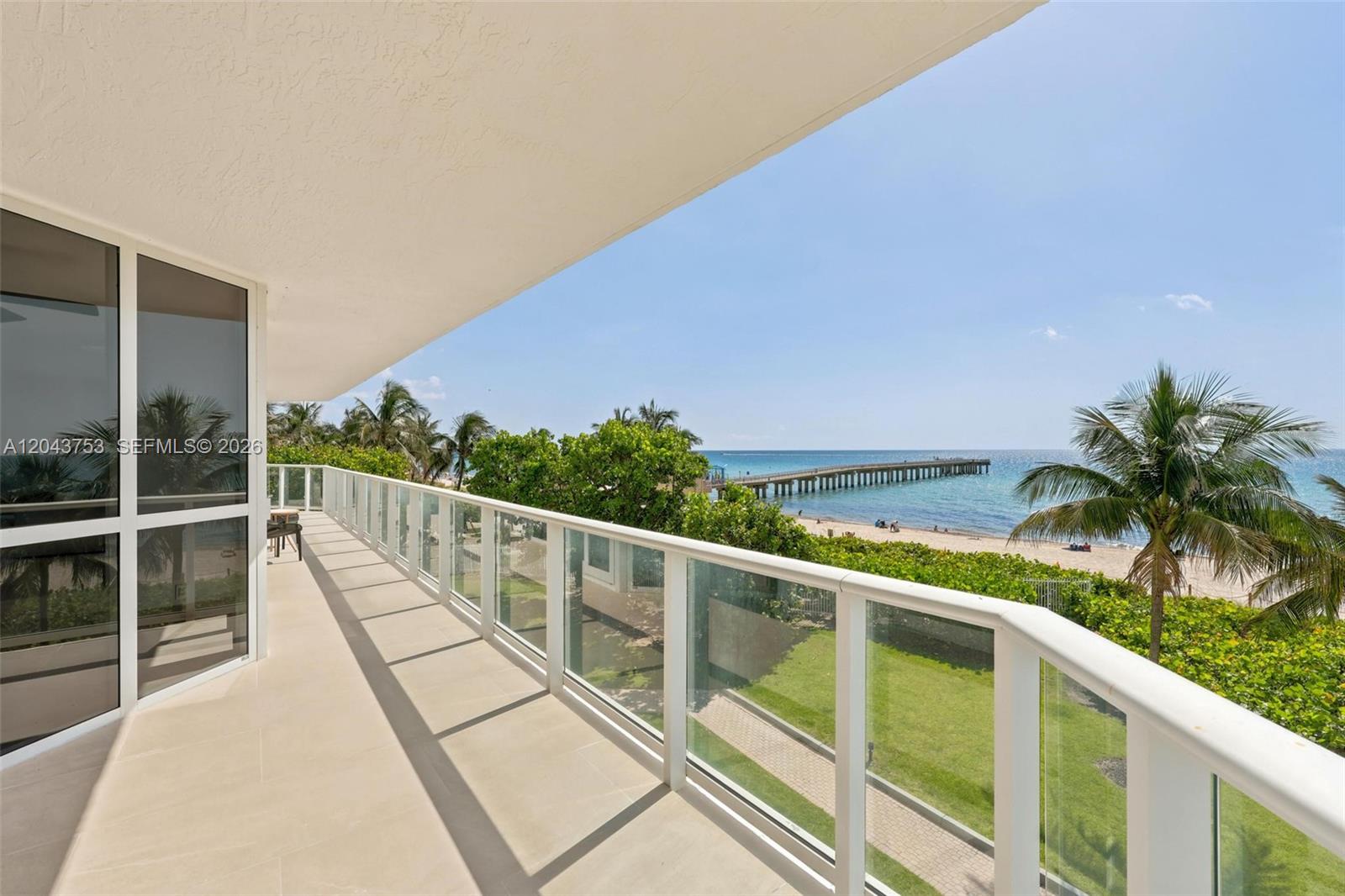 16485 Collins Ave, Sunny Isles Beach FL 33160