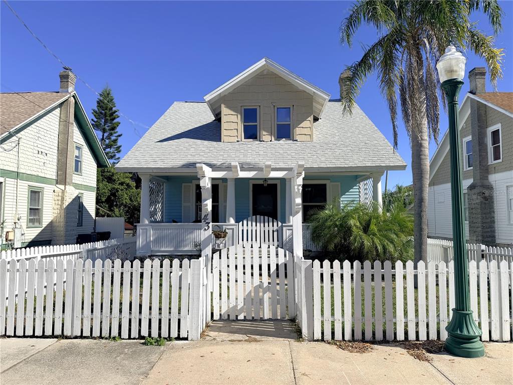 43 S HOLLYWOOD AVENUE