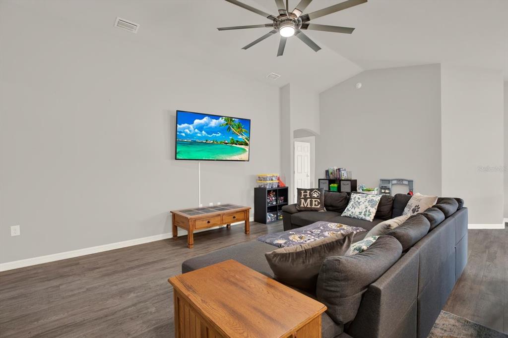 117 EAGLE SUMMIT DRIVE, RUSKIN, FL — photo 5 of 30