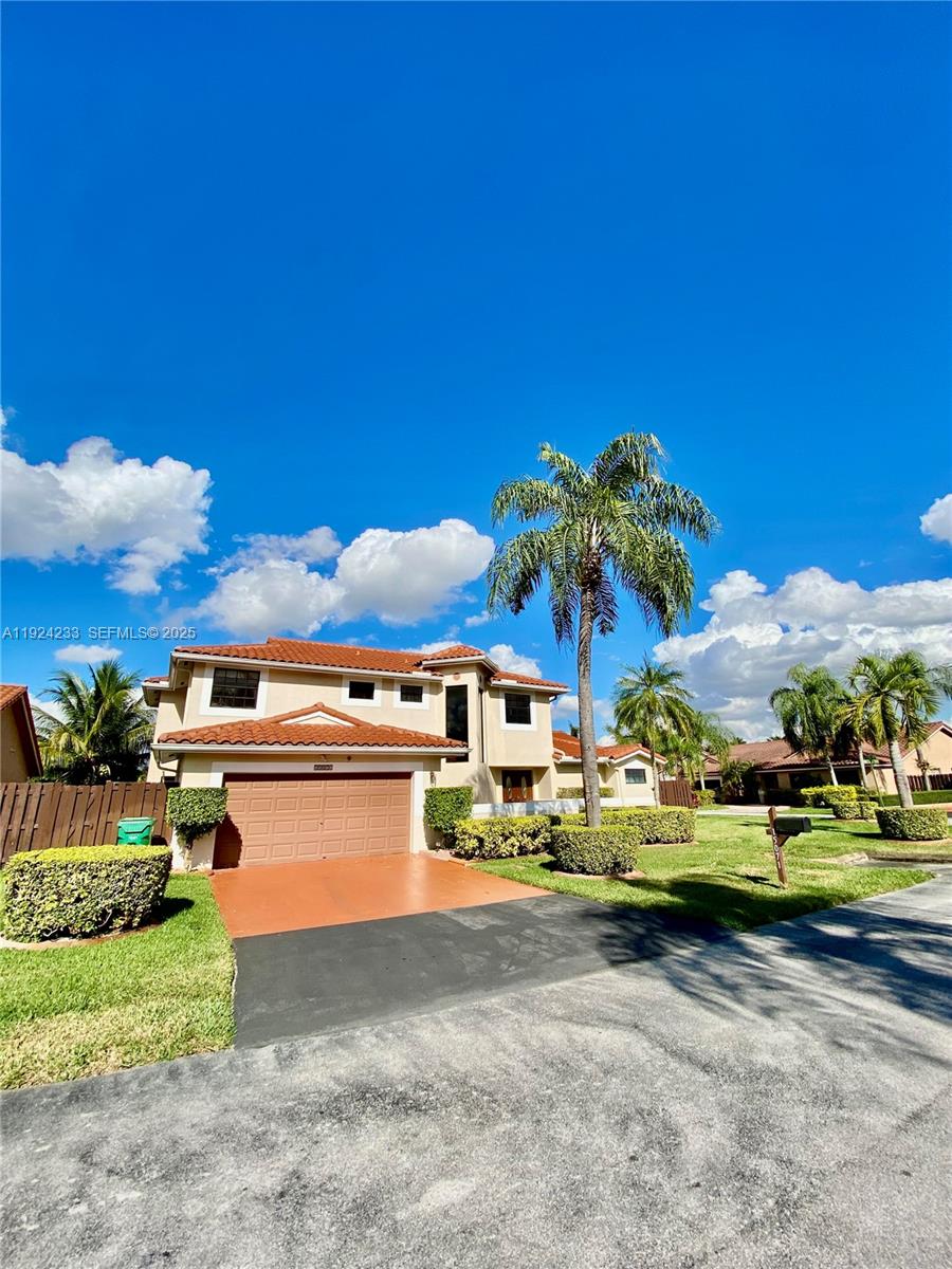 15071 SW 44th Ter, Miami FL 33185