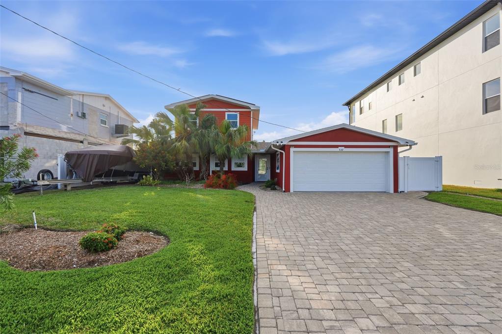 532 CRYSTAL DRIVE