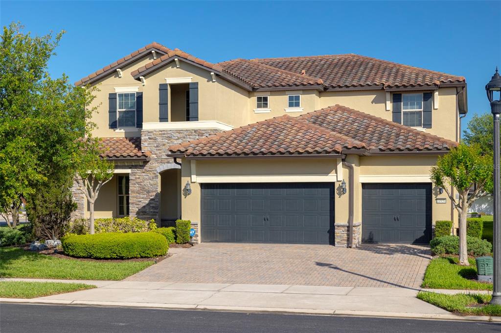 10950 CITRON OAKS DRIVE
