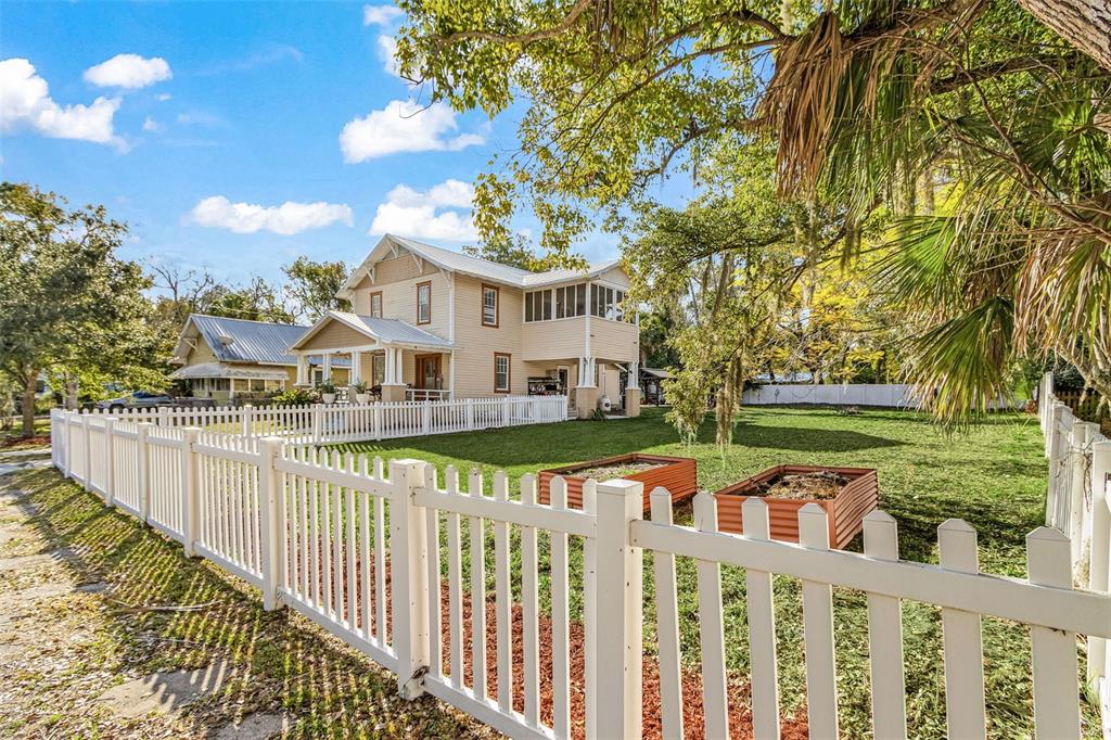 213 N MONROE AVENUE, ARCADIA, FL — photo 3 of 30