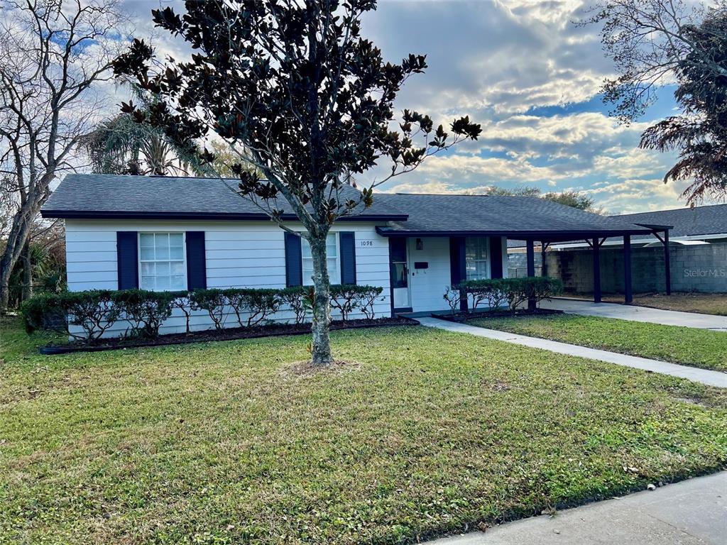 1098 LEEWAY COURT