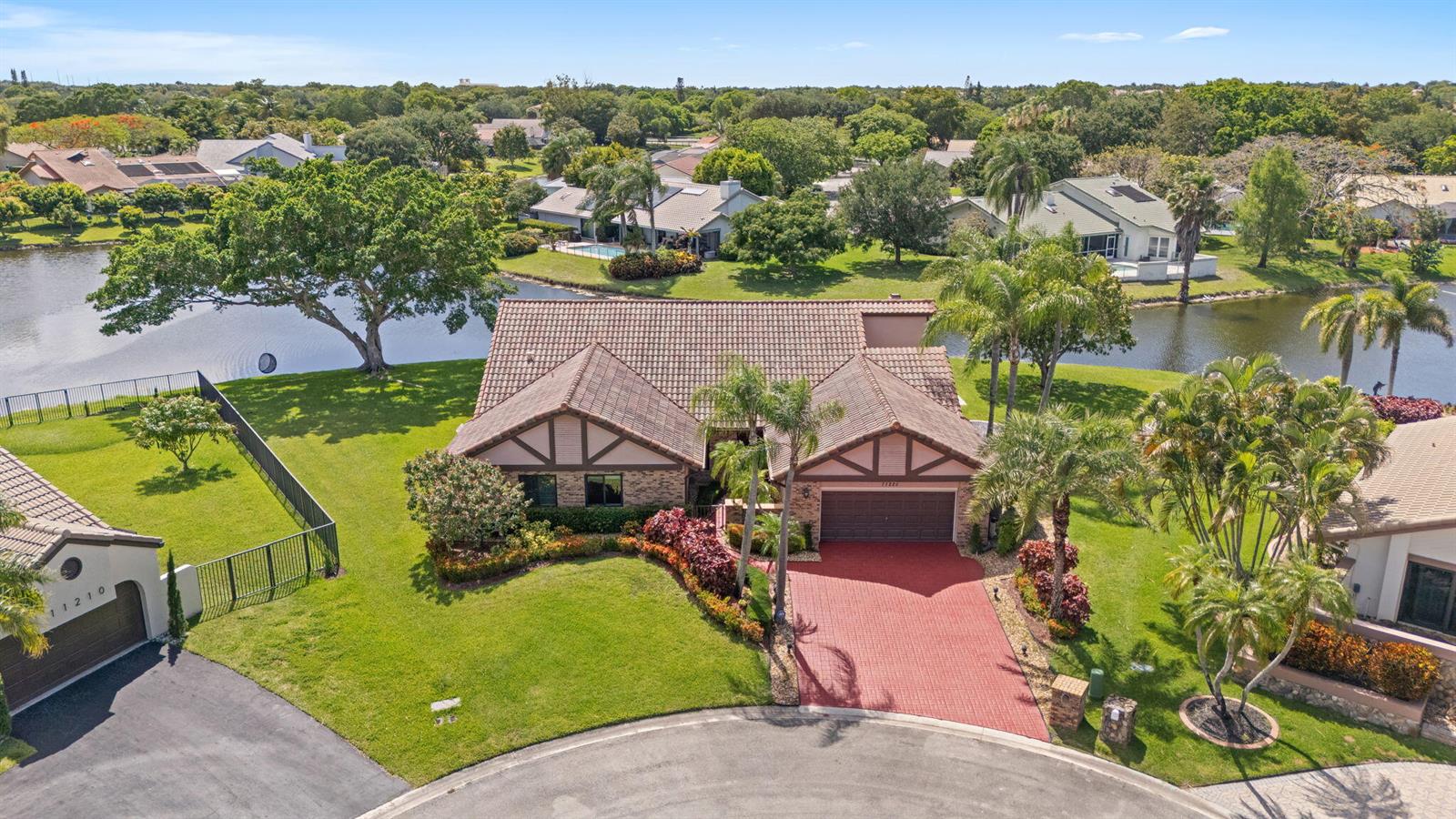 11220 NW 2nd Manor, Coral Springs FL 33071