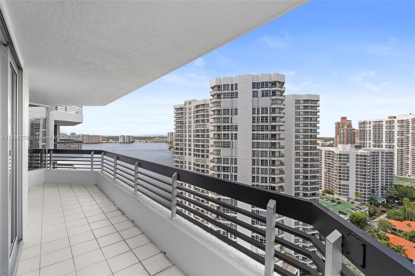 19195 Mystic Pointe Dr # 2502, Aventura FL 33180