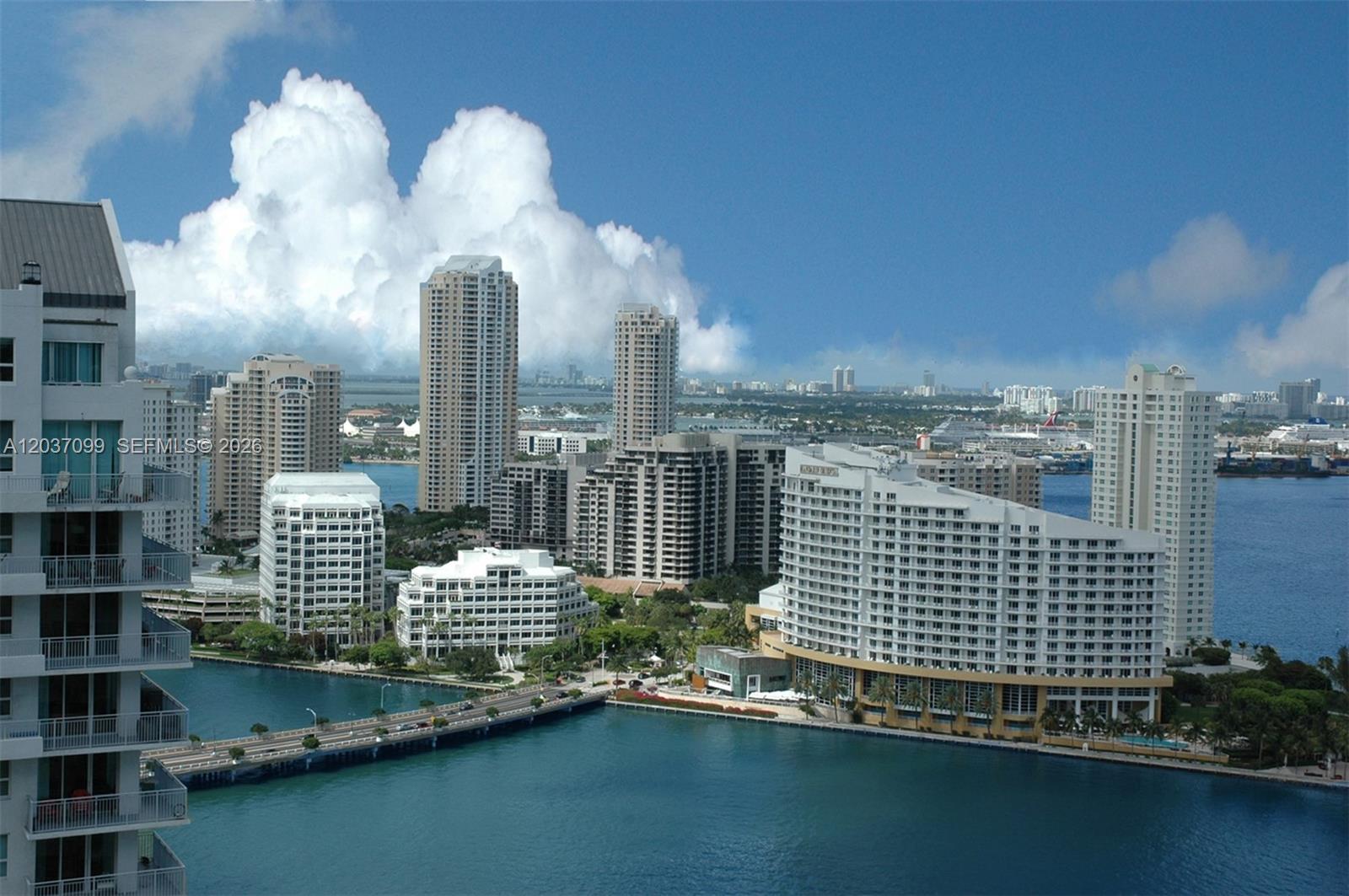 540 Brickell Key Dr # 1513, Miami FL 33131