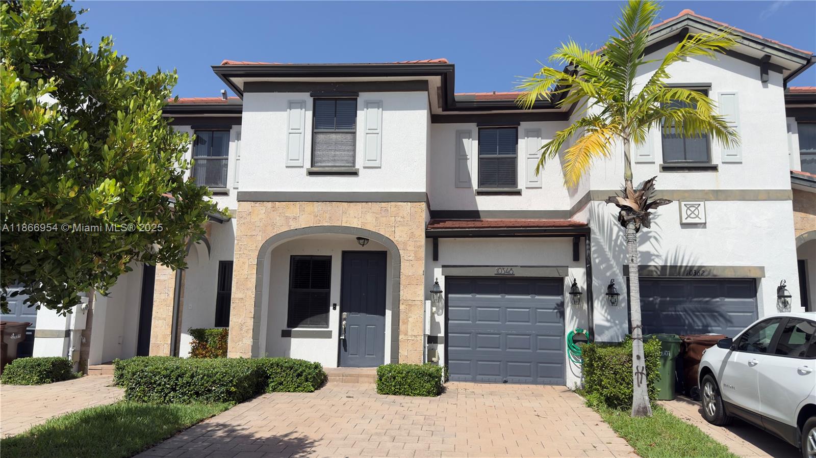 10348 W 33rd Ln, Hialeah FL 33018