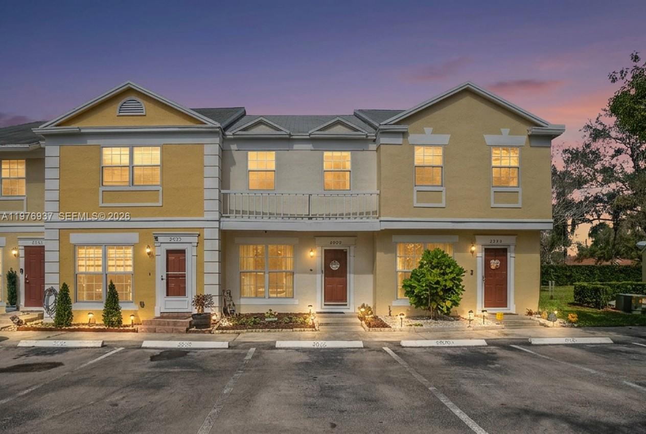 2929 Dorchester Ln, Cooper City FL 33026