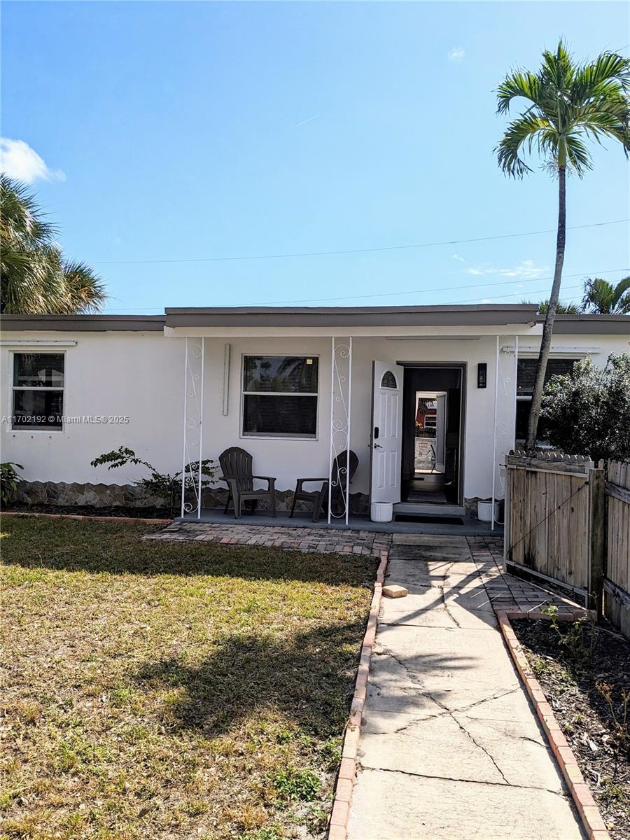 1916 NE 54th St, Pompano Beach FL 33064